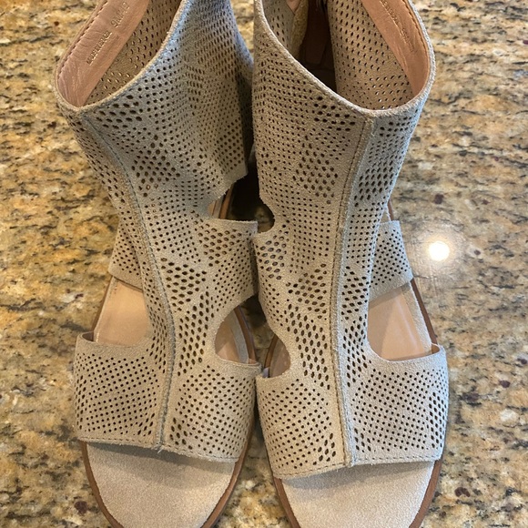 Lucky Brand Sicole Gladiator Sandals - Picture 2 of 12